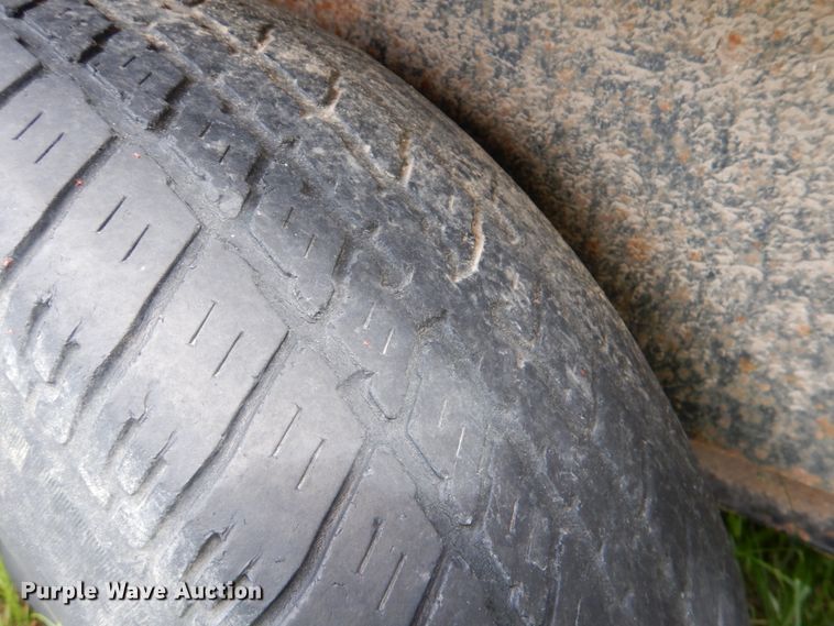 image for item HC9264 2002  shop built utility trailer