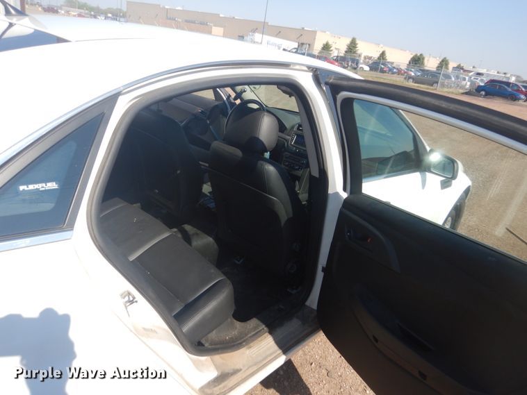 image for item HE9702 2013 Chevrolet Caprice Police