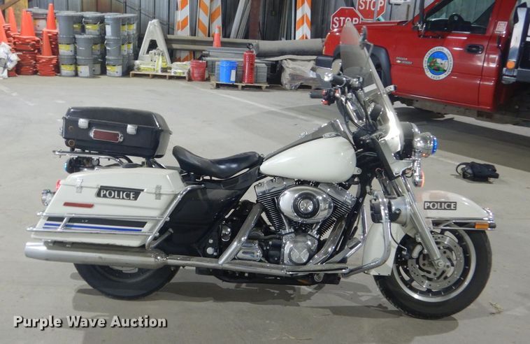 image for item HE9703 2005 Harley Davidson Road King Police motorcycle