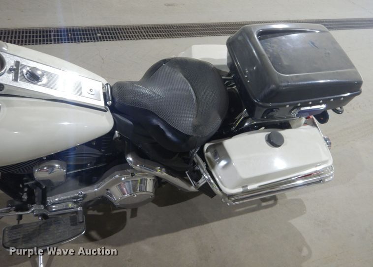 image for item HE9703 2005 Harley Davidson Road King Police motorcycle