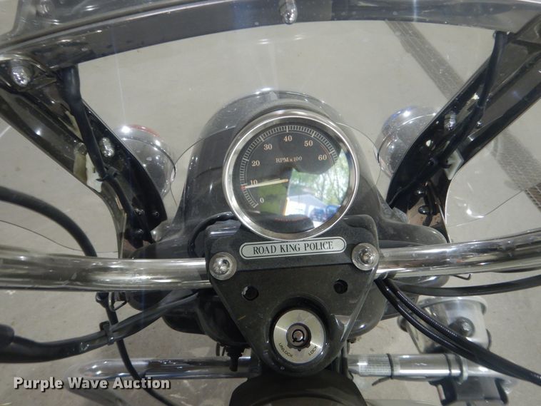 image for item HE9703 2005 Harley Davidson Road King Police motorcycle