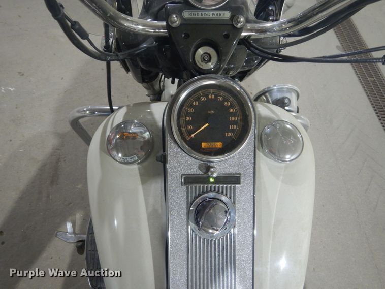 image for item HE9703 2005 Harley Davidson Road King Police motorcycle