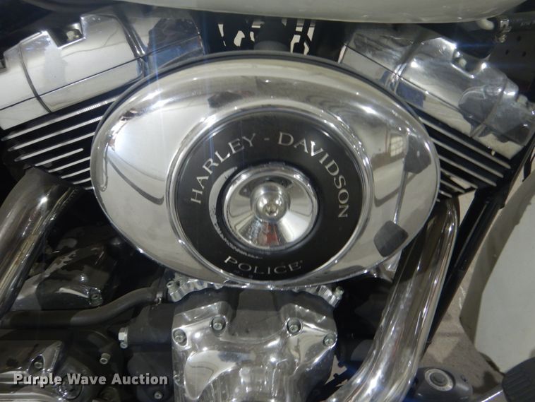 image for item HE9703 2005 Harley Davidson Road King Police motorcycle