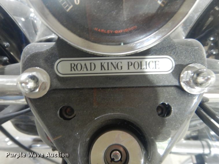 image for item HE9703 2005 Harley Davidson Road King Police motorcycle
