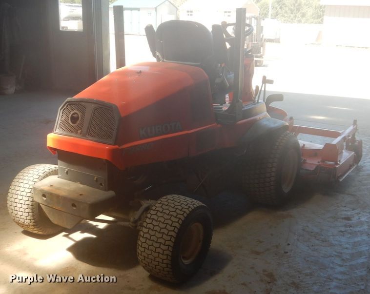 image for item HE9706 Kubota F2880  lawn mower