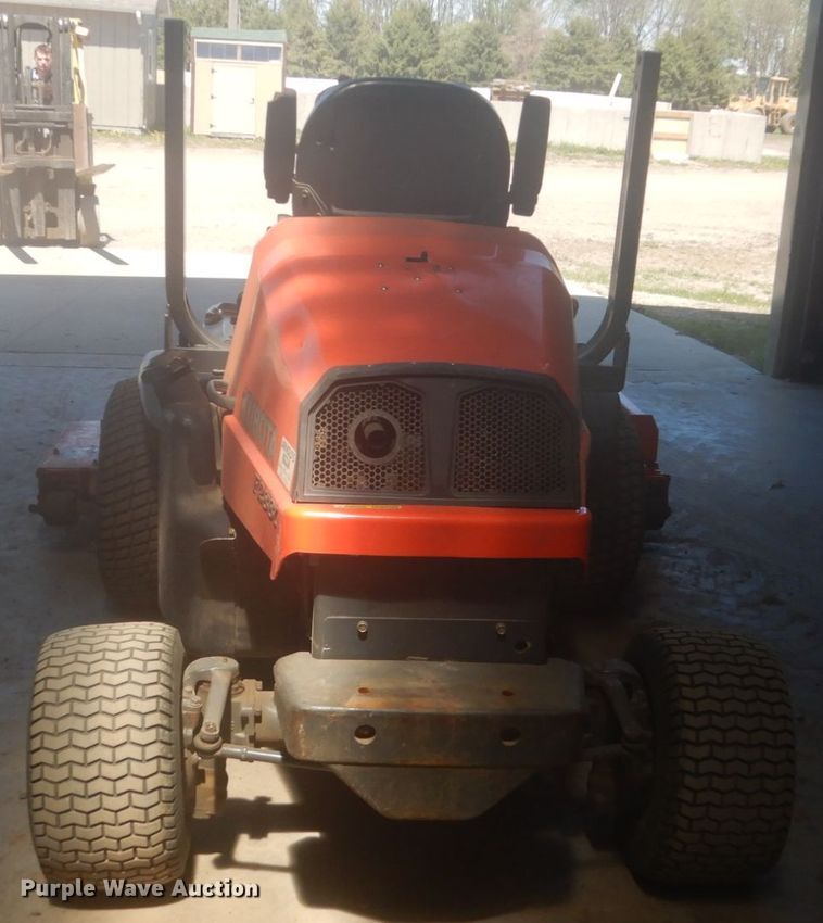 image for item HE9706 Kubota F2880  lawn mower