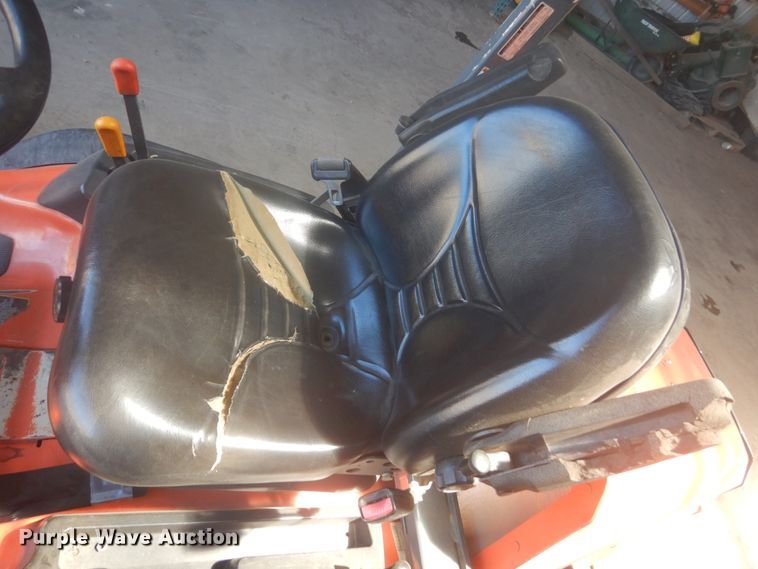 image for item HE9706 Kubota F2880  lawn mower