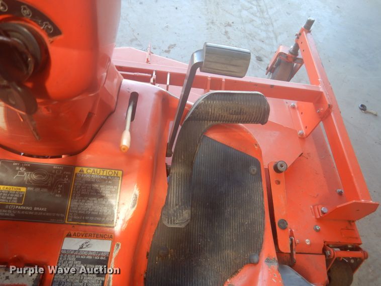 image for item HE9706 Kubota F2880  lawn mower