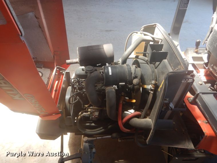 image for item HE9706 Kubota F2880  lawn mower