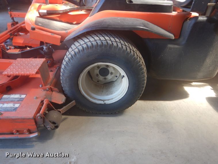 image for item HE9706 Kubota F2880  lawn mower