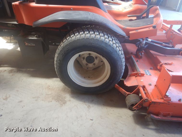 image for item HE9706 Kubota F2880  lawn mower