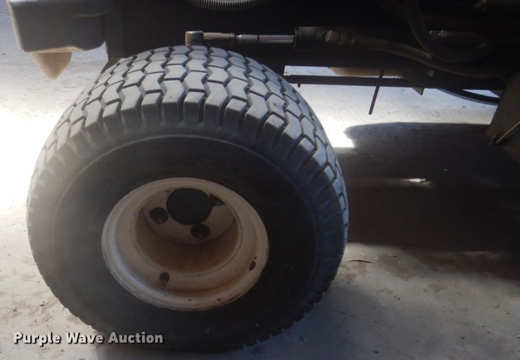 image for item HE9706 Kubota F2880  lawn mower