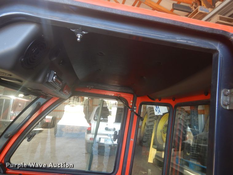 image for item HE9706 Kubota F2880  lawn mower