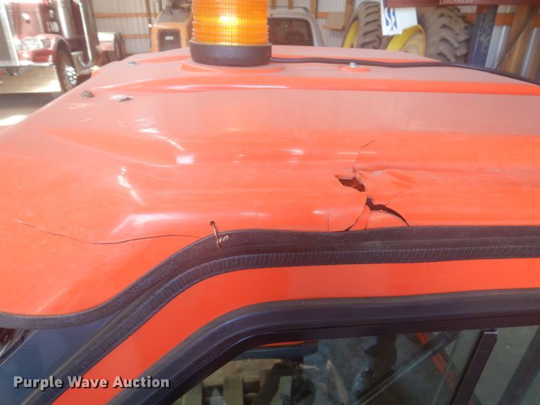 image for item HE9706 Kubota F2880  lawn mower