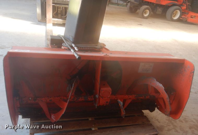 image for item HE9706 Kubota F2880  lawn mower