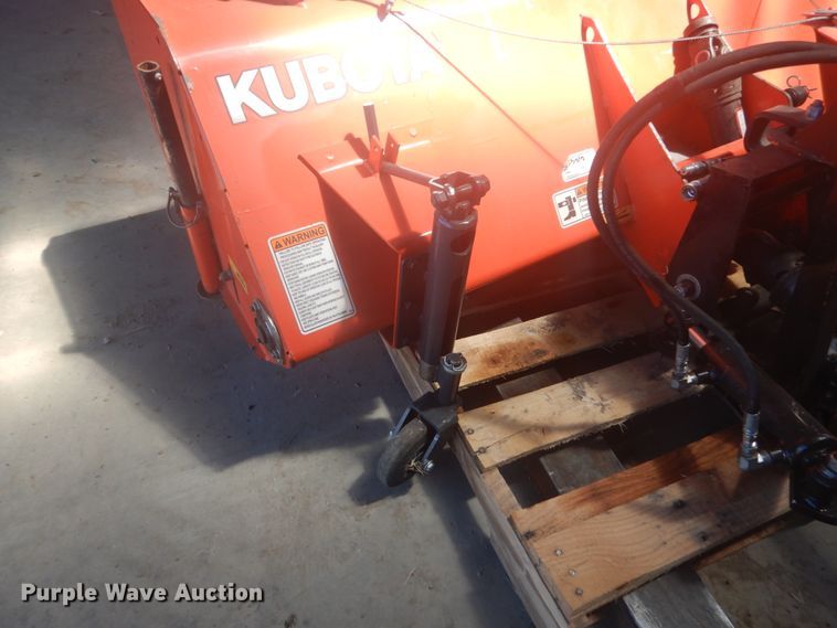 image for item HE9706 Kubota F2880  lawn mower