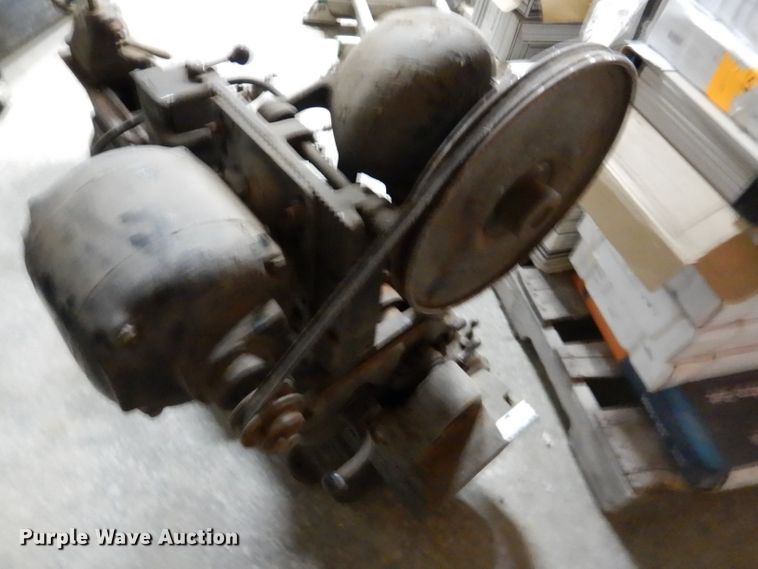 image for item HF9216 Sheldon quick change gear lathe