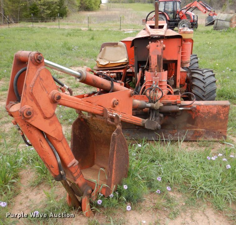 image for item HL9405 Ditch Witch R60  trencher