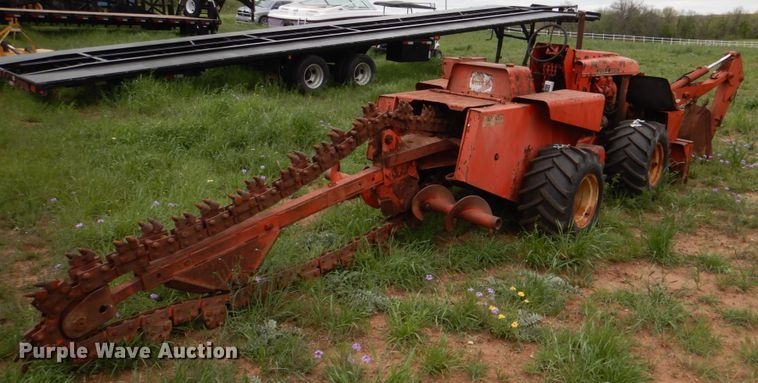 image for item HL9405 Ditch Witch R60  trencher