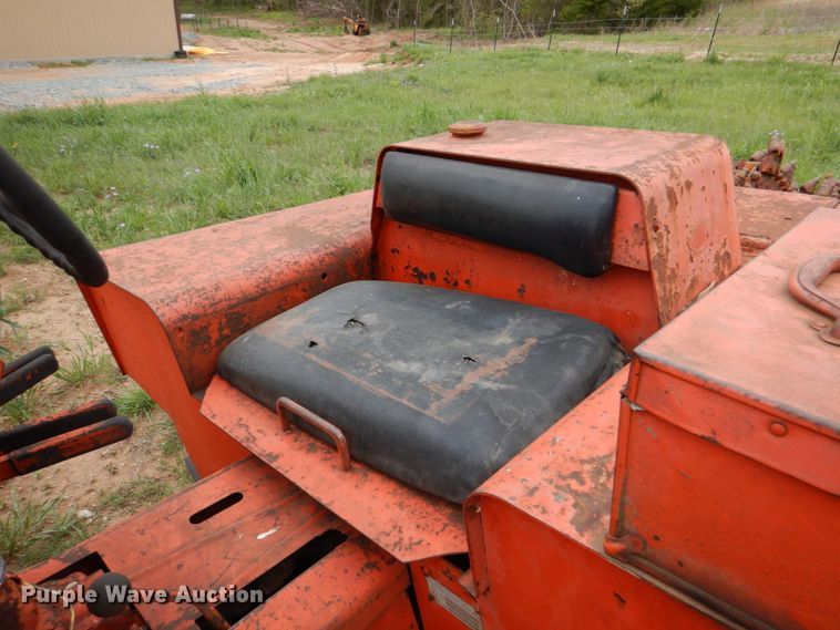 image for item HL9405 Ditch Witch R60  trencher