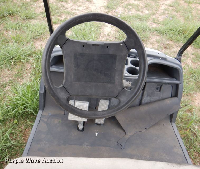 image for item HL9408 2010 Yamaha YDRE3  golf cart