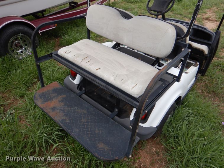 image for item HL9408 2010 Yamaha YDRE3  golf cart