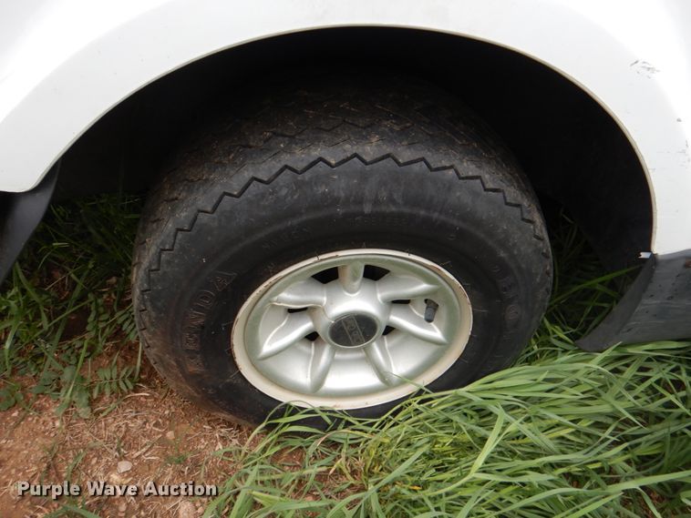 image for item HL9408 2010 Yamaha YDRE3  golf cart