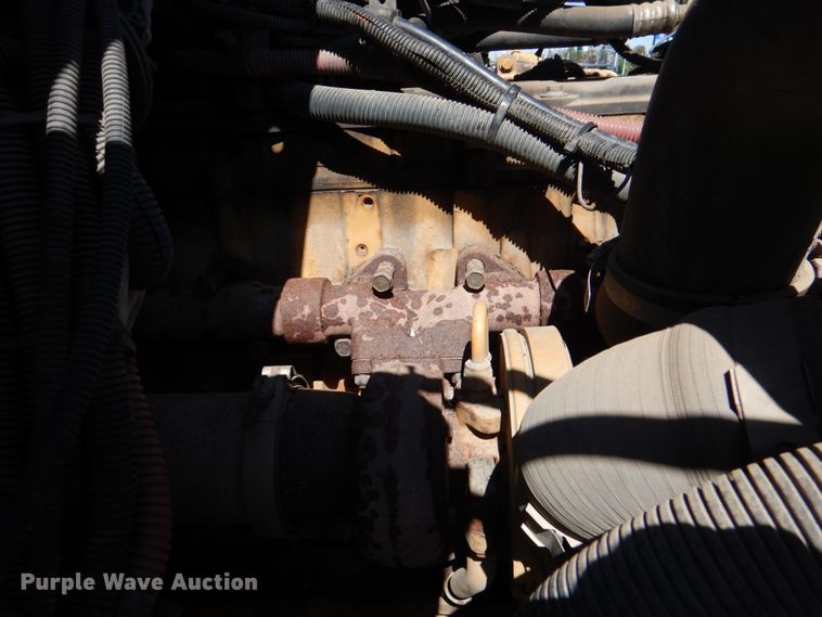 image for item HL9453 2006 Freightliner M1035  shuttle bus