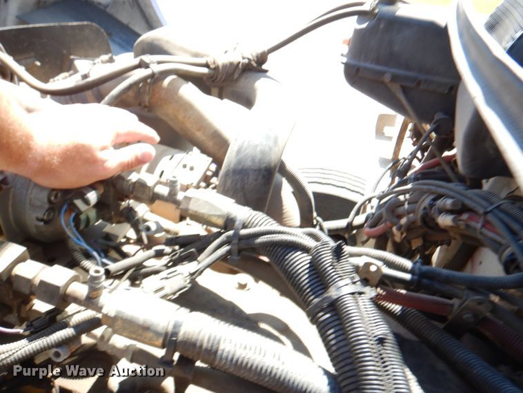 image for item HL9453 2006 Freightliner M1035  shuttle bus