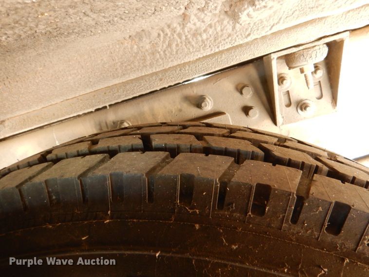 image for item HL9453 2006 Freightliner M1035  shuttle bus