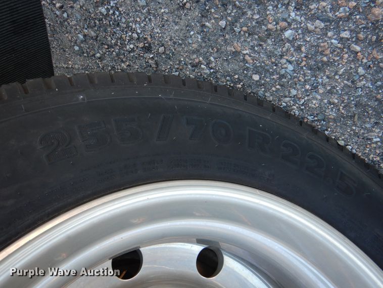 image for item HL9453 2006 Freightliner M1035  shuttle bus