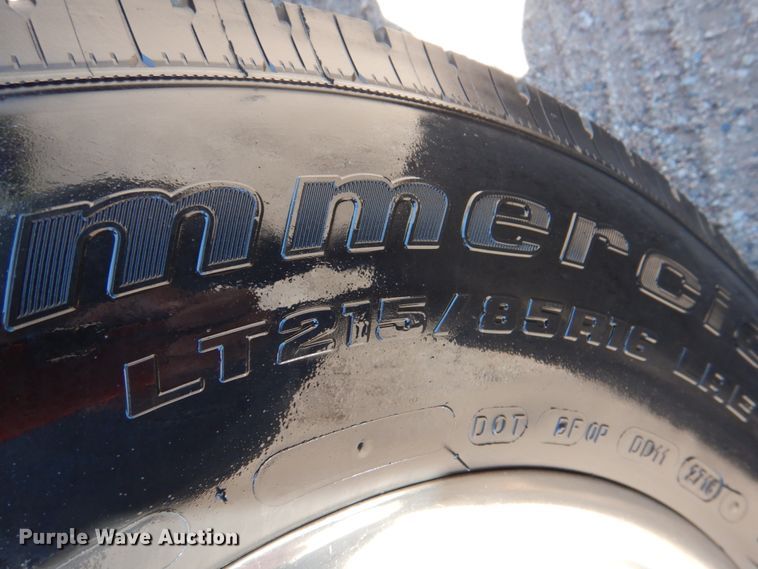 image for item HL9455 2004 Chevrolet Express G3500  shuttle bus