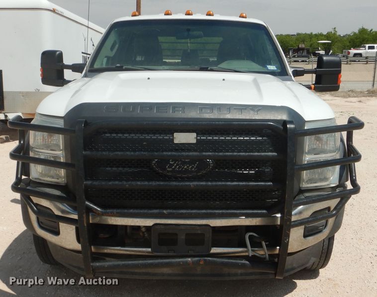image for item HL9599 2015 Ford F550  flatbed truck