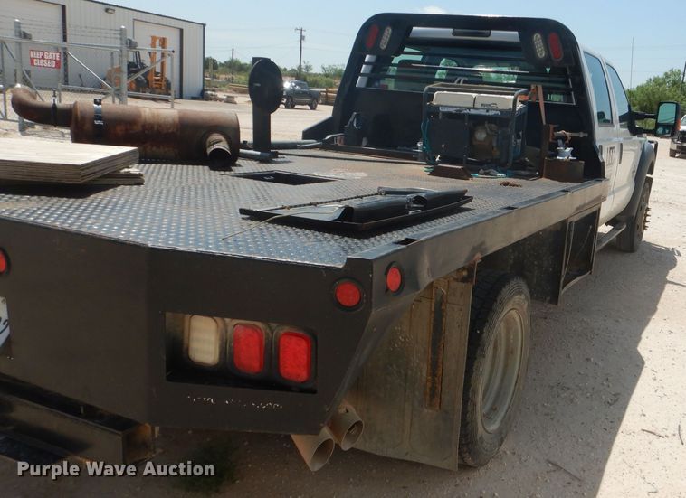 image for item HL9599 2015 Ford F550  flatbed truck
