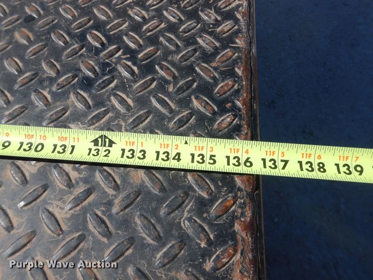 image for item HL9599 2015 Ford F550  flatbed truck