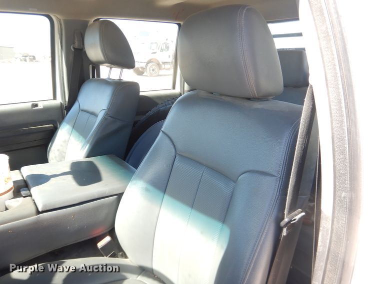 image for item HL9599 2015 Ford F550  flatbed truck