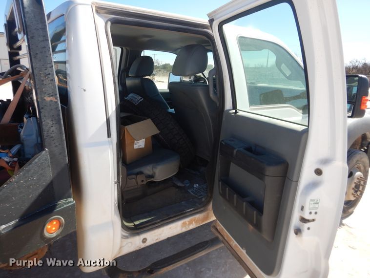 image for item HL9599 2015 Ford F550  flatbed truck