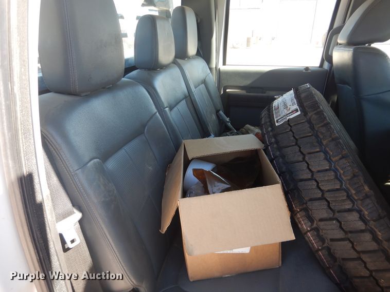 image for item HL9599 2015 Ford F550  flatbed truck