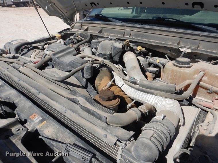 image for item HL9599 2015 Ford F550  flatbed truck