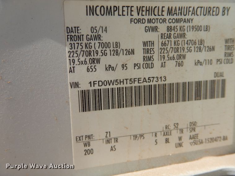 image for item HL9599 2015 Ford F550  flatbed truck