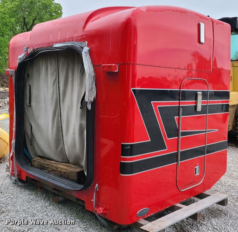 image for item HM9907 Unibilt 60" sleeper