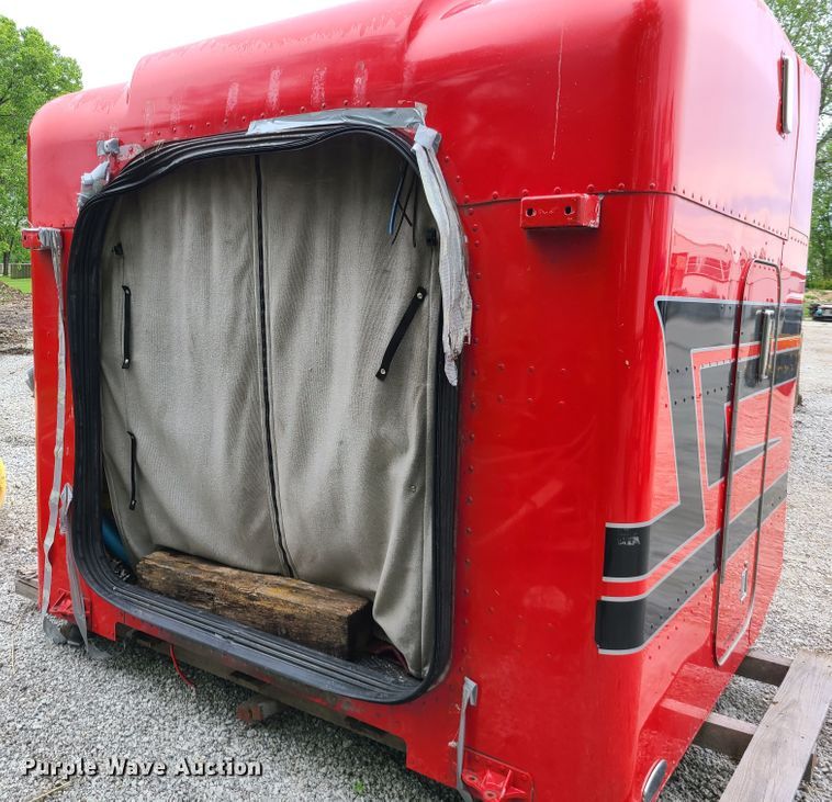 image for item HM9907 Unibilt 60" sleeper