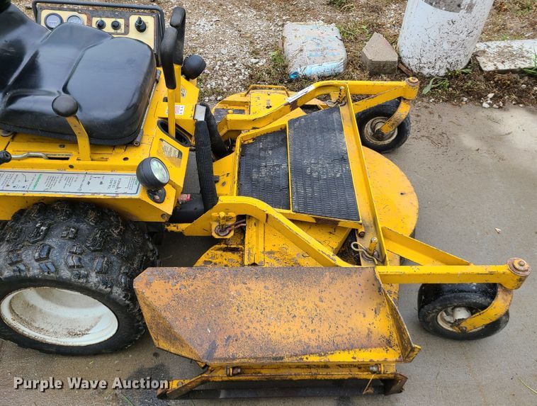 image for item HM9908 Walker MTSD  ZTR lawn mower