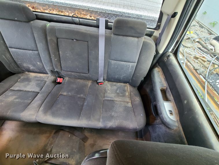 image for item HM9917 2011 Chevrolet Silverado 1500  Crew Cab pickup truck