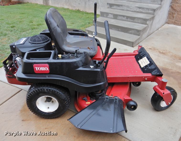 image for item HN9211 2013 Toro 74631  ZTR lawn mower