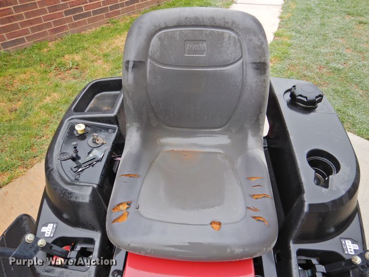 image for item HN9211 2013 Toro 74631  ZTR lawn mower