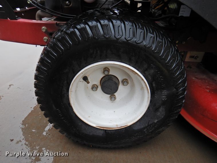 image for item HN9211 2013 Toro 74631  ZTR lawn mower