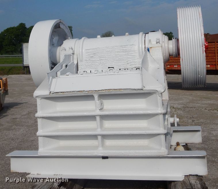 image for item HO9427 Cedarapids 1836 rock crusher