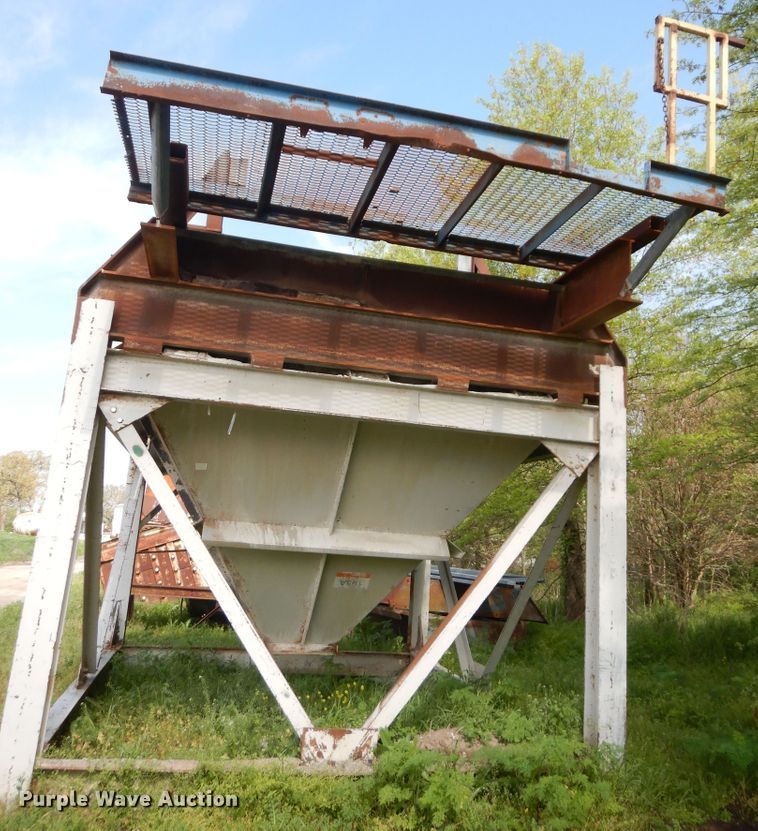 image for item HO9440 Simplicity 26616-LP140A-16  static screen