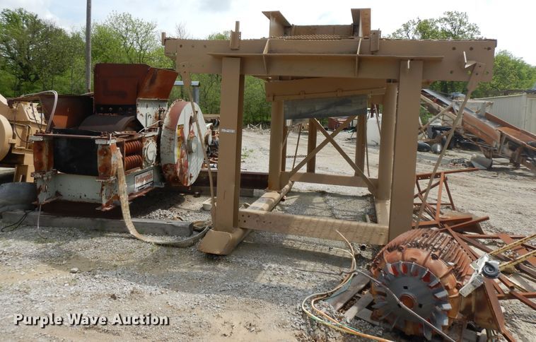 image for item HO9462 Cedarapids 4026 roll crusher